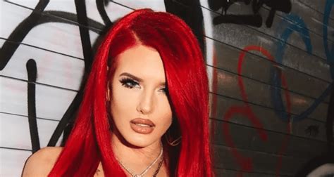 It's no secret that Justina Valentine holds her own during any battle, ripping any beat and her opponents at the same damn time.💥We're taking you through so...